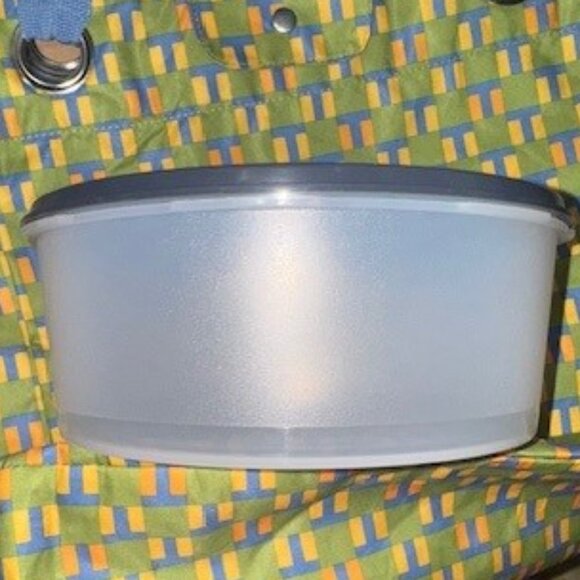 Tupperware Servalier Stacking Canister - Picture 2 of 3